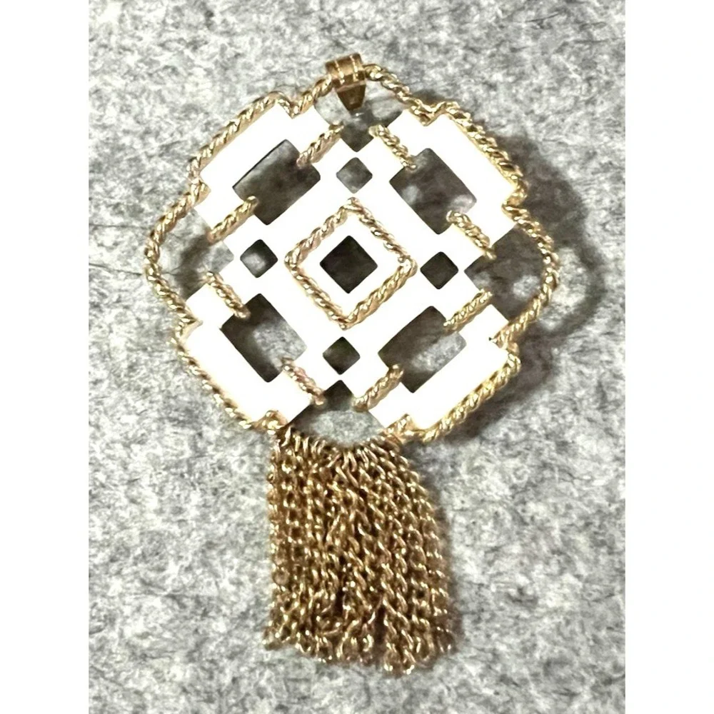 Geometric Shape White Enamel Gold Wire Tassels AVON Vintage pendant Brooch